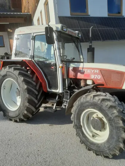 Steyr 970 Bj. 1994 ca. 12.200 Bstd.