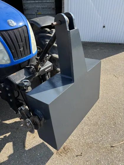 Front-/Heckgewicht 700 kg