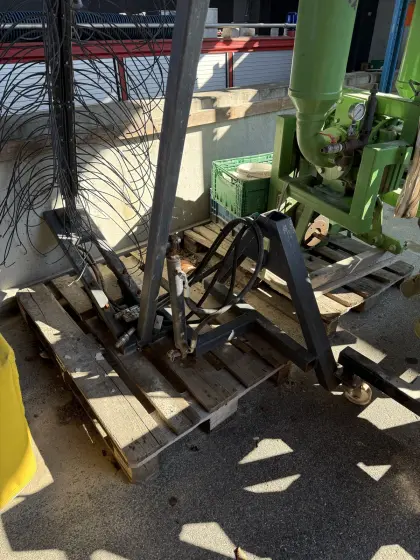 Blütenausdünnungsmaschine