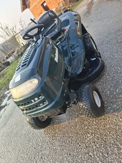 Boelens Rasentraktor