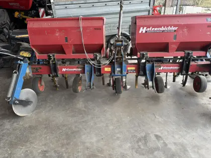 Hatzenbichler Hackgerät 4-reihig