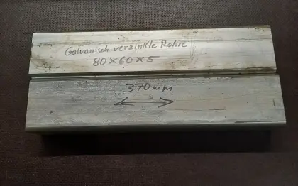 2 starkwandige Rechteck Rohre 80x60x5