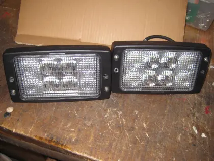 2 Stk. neuwertige LED Einbauscheinwerfer zu verkaufen