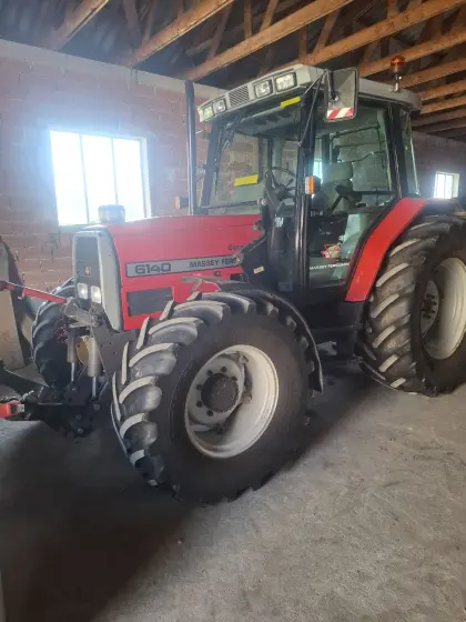 Massey Ferguson 6140