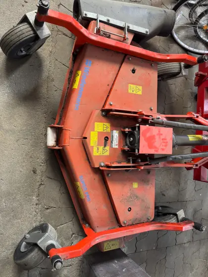 Zum Verkauf steht ein hochwertiger Wiedenmann Rasenmäher Typ