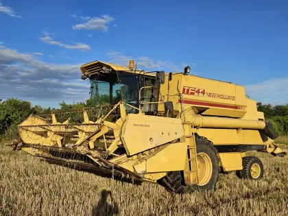 New Holland TF44 Mähdrescher