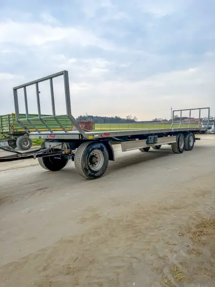 Fliegl DPW 240 Ballenwagen