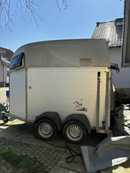 Pferdeanhänger Böckmann Champion Esprit C