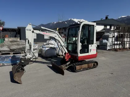 Takeuchi Tb 016