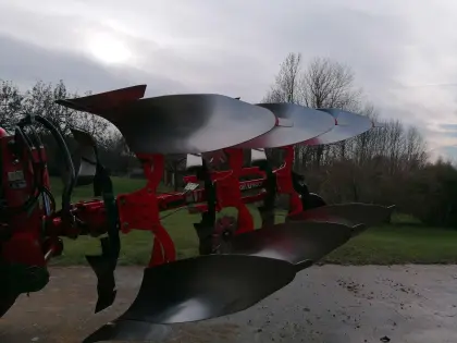 Vogel u. Noot Pflug 3-scharig M 1020 Vario