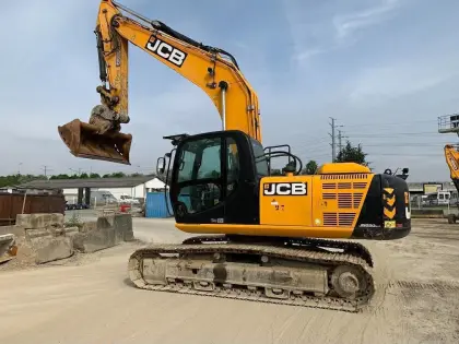 JCB 220 NLC Bagger 2015 - 7172h - TOP ZUSTAND