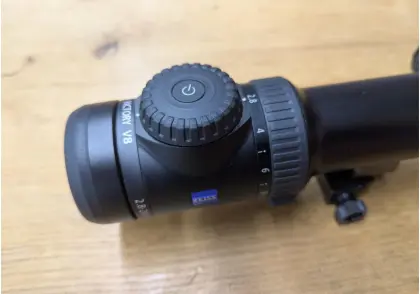 Zeiss Victory V8 2,8-20x56