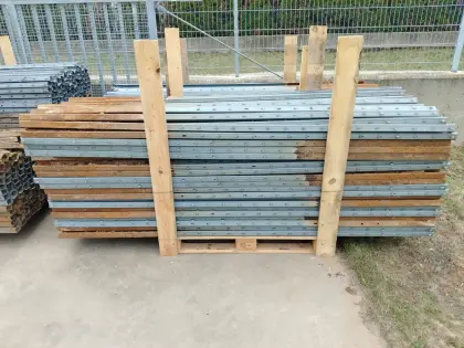 Weingarten Pfähle Voest