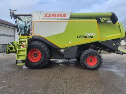 Claas Lexion 620 mit V620