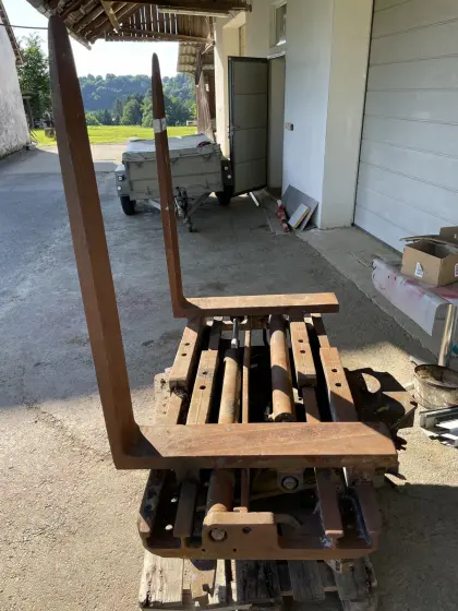 Kaup Drehgerät mit Zinkenverstellung