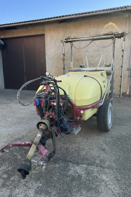 Hardi Mercury 2000, Weinbau, Obstbau, Überzeilengestänge