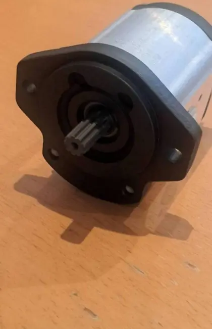 Verkaufe Hydraulikpumpe für Lindner Geotrac 103