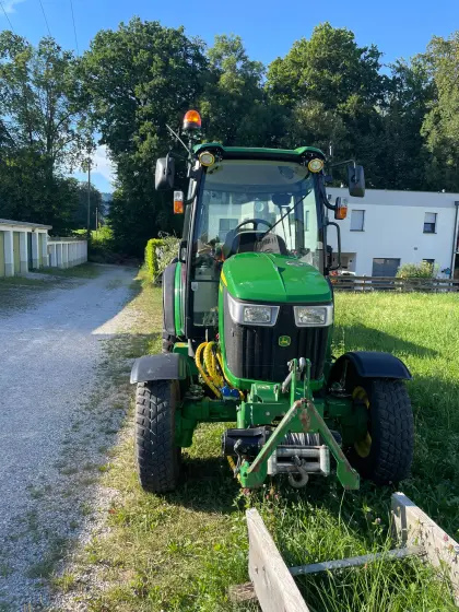 John Deere 4052r