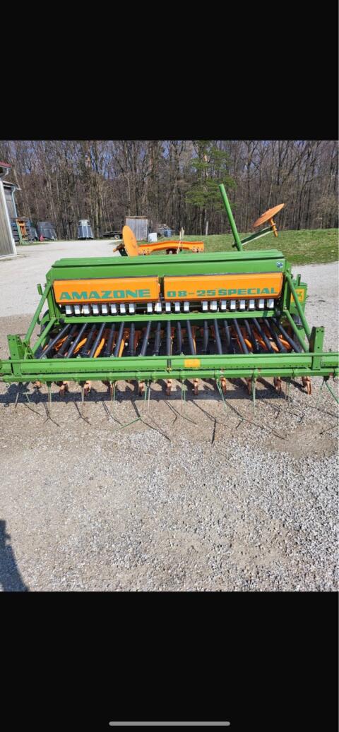 Amazone D8-25 Spezial / Maschio Hb 2500