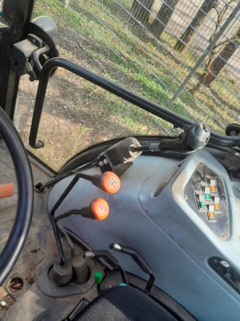 Traktor New Holland TD 5040