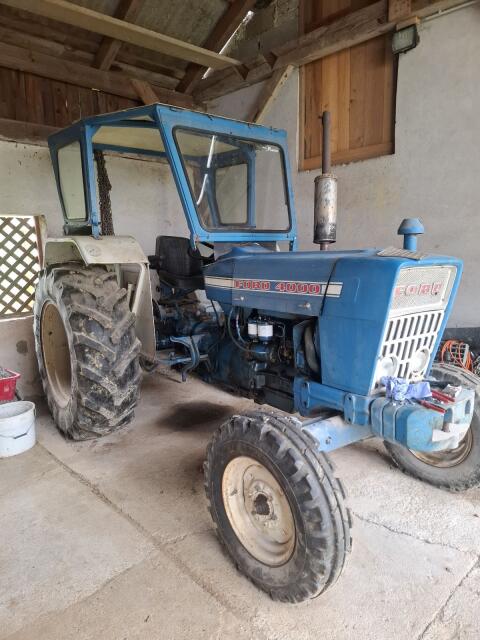 Ford 4000