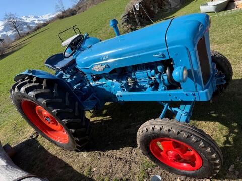 Oldtimer Traktor Ford Fordson Power Major