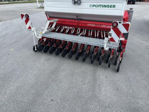 Suche Striegel zu Pöttinger Vitasam