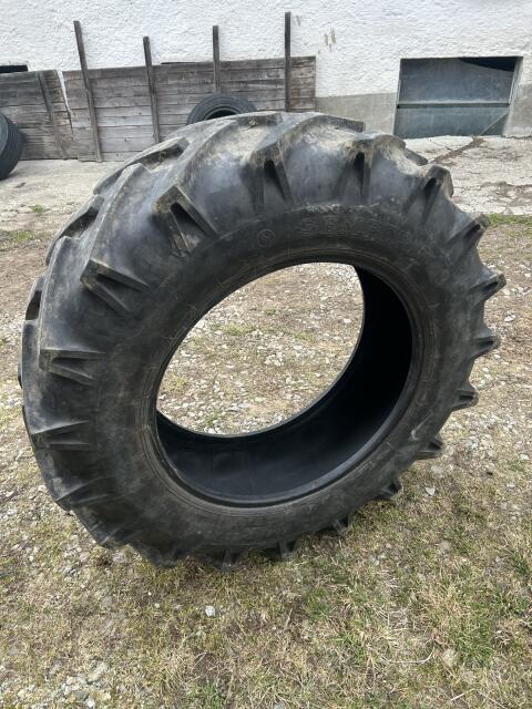14.9-30 14,9 R30 380/85 R30 Semperit
