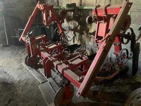 Maishackgerät 4x75 Heckanbau