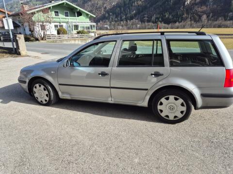 Volkswagen Golf Variant Kombi - ideales Almfahrzeug