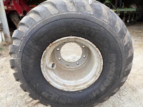 Rückewagen Ersatzrad mit Felge Reifen neu