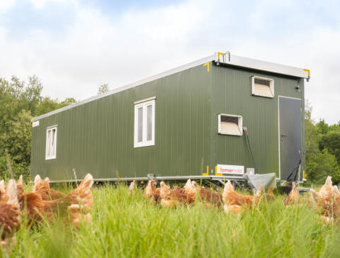 Farmermobil Startermax für 350 Hühner