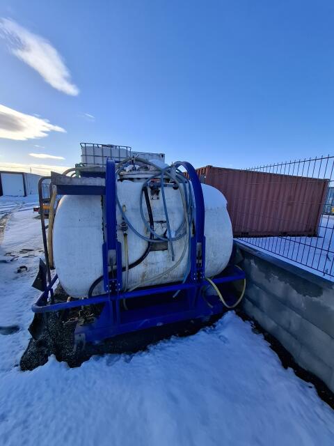 Wasser, Diesel, Adblue Tank