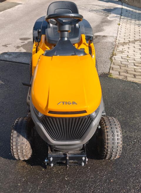 Stiga Estate 2084