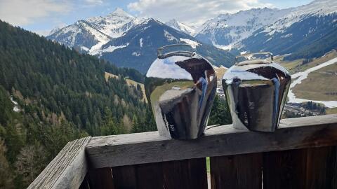 Glocken und Treicheln