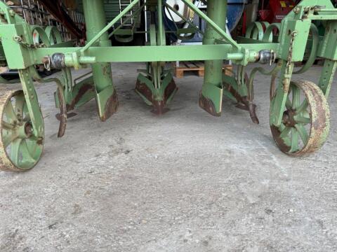 Kartoffelsetzmaschine Kartoffelpflanzmaschine 2-reihig