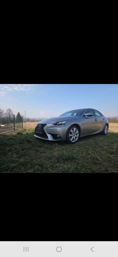 Lexus IS 300 h