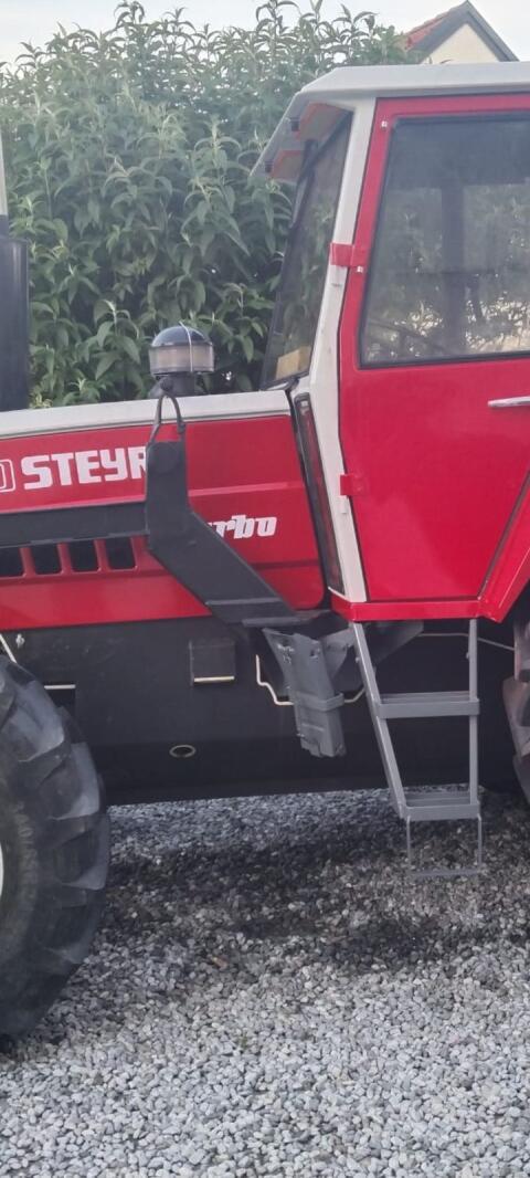 Steyr Unterboden Forstschutz klappbar 8100-8130