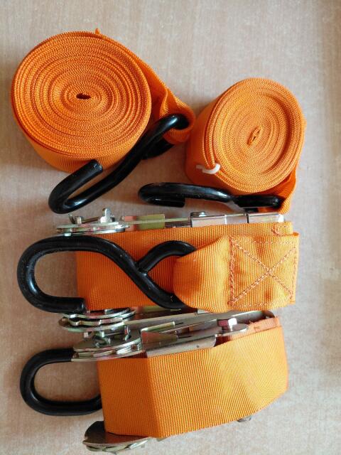 Zurgurte inkl. Ratsche