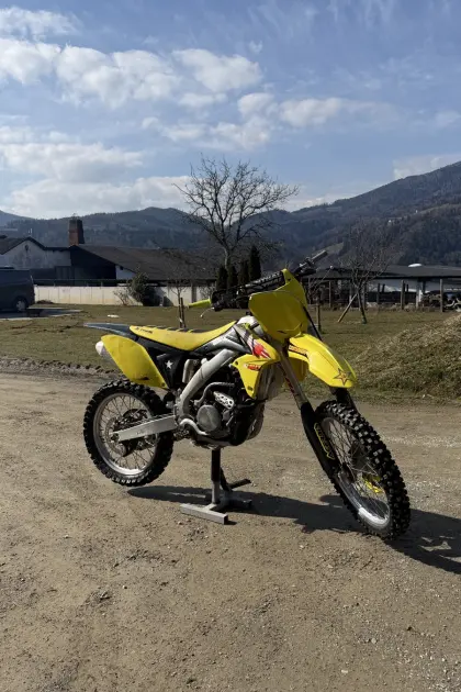 Suzuki RMZ 250