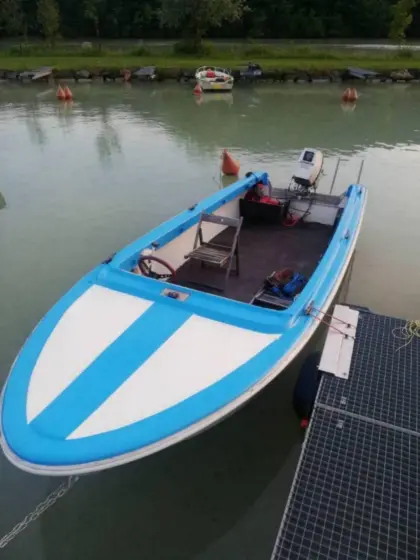 GFK-Boot 5 x 2 m mit 7,4 kW / 10 PS Honda 4-Takt