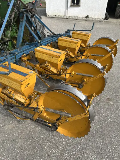 Einzelkornsähmaschine Kleine Maxikorn