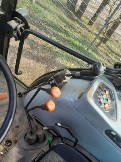 Traktor New Holland TD 5040