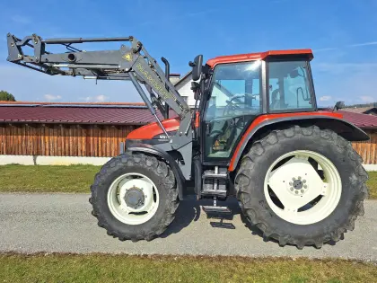 New Holland TS 110