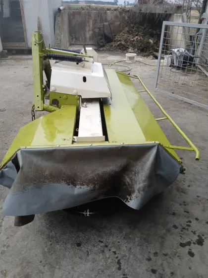 Frontmähwerk Claas Corto 250