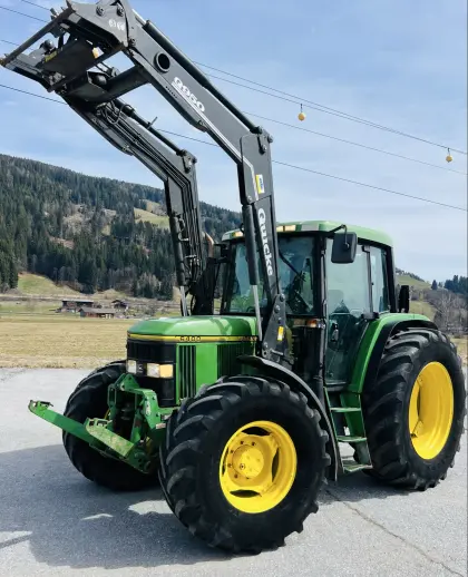 John Deere 6400