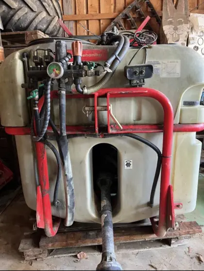 Weingartenspritze Agromehanika 500 l
