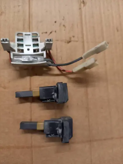 Staubsauger Kohlehalter Motor Dyson