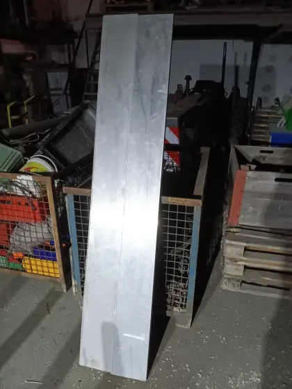 Alubordwand / Aluprofile