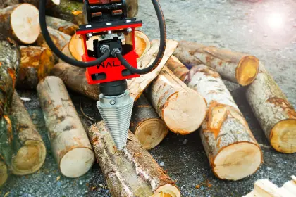 EASY 200: Kegelspalter & Erdbohrer in einer Maschine